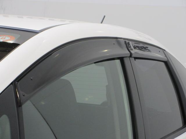 フィットハイブリッド ベースグレード ドラレコ メモリーナビ リアカメラ ETC クルーズコントロール USB DVD再生 ワンセグTV ドアバイザー Aストップ ドライブレコーダ 運転席助手席エアバック Cコントロール 記録簿付 ABS(23枚目)