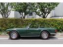 TRIUMPH TR-6