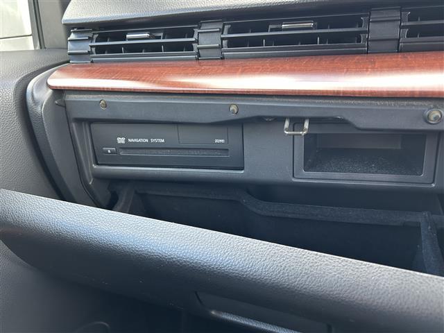 エルグランド ハイウェイスター 純正ナビゲーション/バックカメラ/片側パワースライドドア/ETC/純正フロアマット/クォーターガラス開閉/純正アルミホイール/AFS/スペアキー/取扱説明書(12枚目)