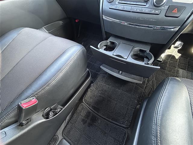 エルグランド ハイウェイスター 純正ナビゲーション/バックカメラ/片側パワースライドドア/ETC/純正フロアマット/クォーターガラス開閉/純正アルミホイール/AFS/スペアキー/取扱説明書(16枚目)