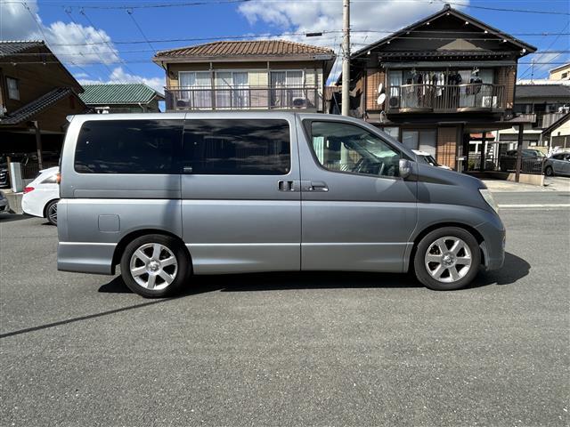 エルグランド ハイウェイスター 純正ナビゲーション/バックカメラ/片側パワースライドドア/ETC/純正フロアマット/クォーターガラス開閉/純正アルミホイール/AFS/スペアキー/取扱説明書(27枚目)