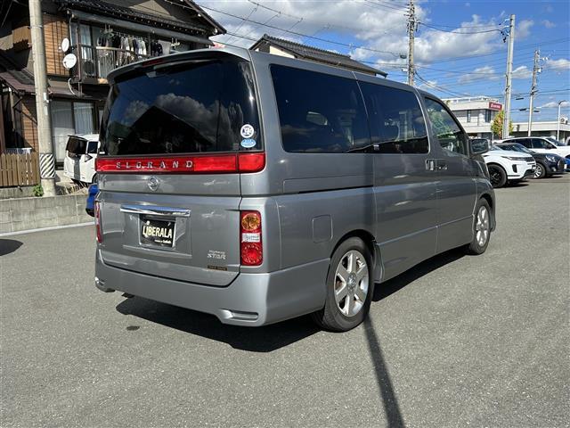 エルグランド ハイウェイスター 純正ナビゲーション/バックカメラ/片側パワースライドドア/ETC/純正フロアマット/クォーターガラス開閉/純正アルミホイール/AFS/スペアキー/取扱説明書(28枚目)