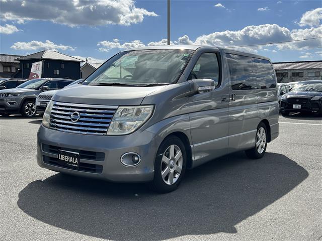 エルグランド ハイウェイスター 純正ナビゲーション/バックカメラ/片側パワースライドドア/ETC/純正フロアマット/クォーターガラス開閉/純正アルミホイール/AFS/スペアキー/取扱説明書(32枚目)