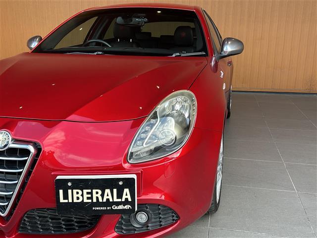 ジュリエッタ スポルティーバ 社外7インチナビ/本革シート/前方Dレコーダー/バックカメラ/ETC/フルセグTV/パドルシフト/前席パワーシート/シートヒーター/革巻きステアリング/純正フロアマット/純正アルミホイール(34枚目)