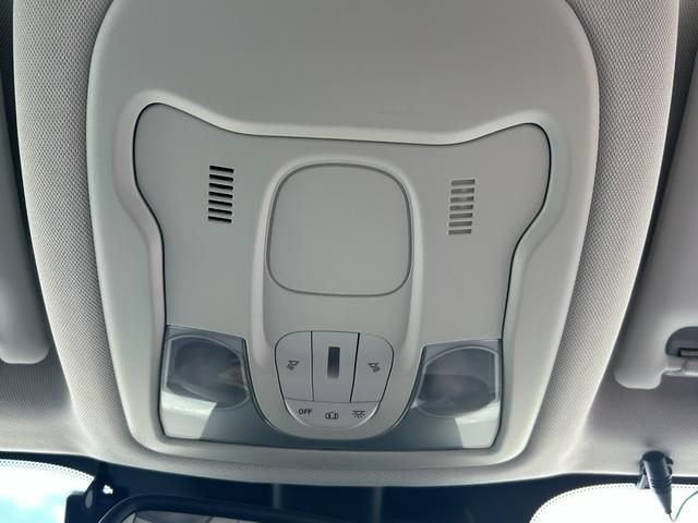 ジープ・レネゲード リミテッド 白革シート シートヒーター パワーシート 社外8インチナビ TV バックカメラ Bluetooth ステアリングヒーター ETC クルコン BSM LKA コーナーセンサー 純正17インチAW ETC(38枚目)