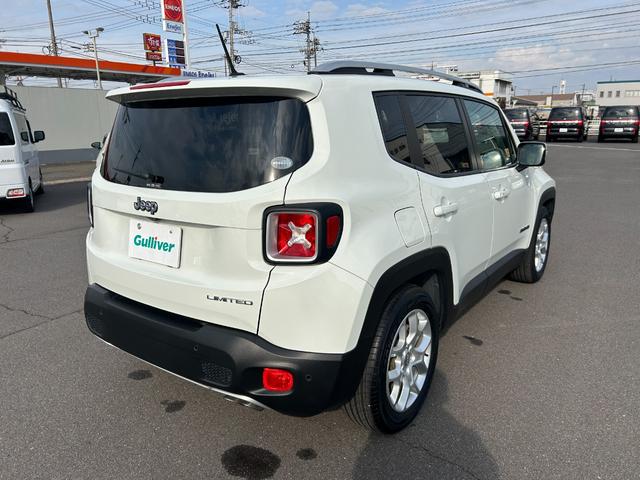 ジープ・レネゲード リミテッド 白革シート シートヒーター パワーシート 社外8インチナビ TV バックカメラ Bluetooth ステアリングヒーター ETC クルコン BSM LKA コーナーセンサー 純正17インチAW ETC(58枚目)