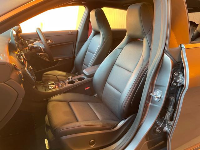 ＣＬＡクラス シューティングブレーク ＣＬＡ４５　４マチック　シューティングブレーク　パノラミックスライディングルーフ　黒革シート　シートヒーター　純正ナビ　フルセグＴＶ　バックカメラ　ＡｐｐｌｅＣａｒＰｌａｙ　Ｂｌｕｅｔｏｏｔｈ　ＡＣＣ　ブラインドスポット　アイドリングストップ（29枚目）