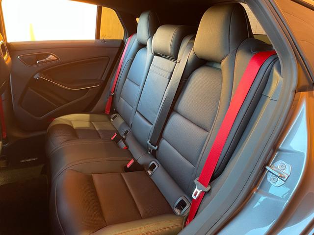 ＣＬＡクラス シューティングブレーク ＣＬＡ４５　４マチック　シューティングブレーク　パノラミックスライディングルーフ　黒革シート　シートヒーター　純正ナビ　フルセグＴＶ　バックカメラ　ＡｐｐｌｅＣａｒＰｌａｙ　Ｂｌｕｅｔｏｏｔｈ　ＡＣＣ　ブラインドスポット　アイドリングストップ（31枚目）