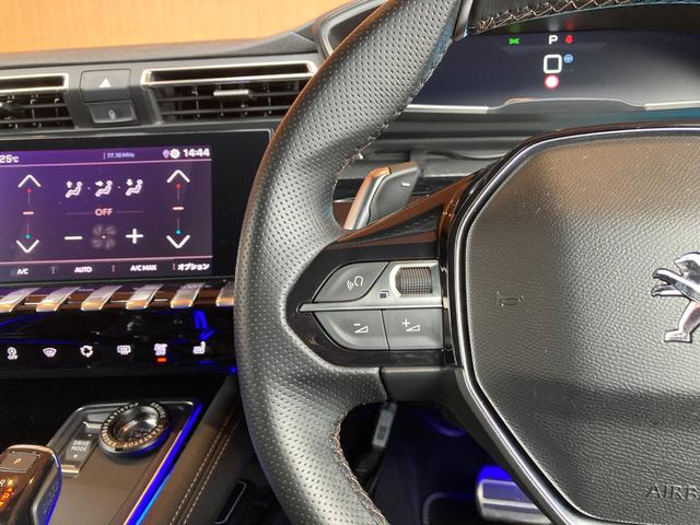 ５０８ ＧＴ　ブルーＨＤｉ　ナッパレザーシート　シートヒーター　メモリナビ　フルセグＴＶ　バックカメラ　ＣａｒＰｌａｙ　ＡＣＣ　ＬＫＡ　ＢＳＭ　メモリ付きパワーシート　ＦＯＣＡＬサウンド　ＬＥＤヘッドライト　純正１８インチＡＷ（11枚目）