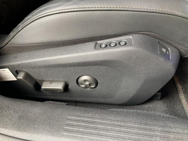 ５０８ ＧＴ　ブルーＨＤｉ　ナッパレザーシート　シートヒーター　メモリナビ　フルセグＴＶ　バックカメラ　ＣａｒＰｌａｙ　ＡＣＣ　ＬＫＡ　ＢＳＭ　メモリ付きパワーシート　ＦＯＣＡＬサウンド　ＬＥＤヘッドライト　純正１８インチＡＷ（30枚目）