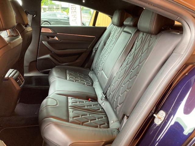 ５０８ ＧＴ　ブルーＨＤｉ　ナッパレザーシート　シートヒーター　メモリナビ　フルセグＴＶ　バックカメラ　ＣａｒＰｌａｙ　ＡＣＣ　ＬＫＡ　ＢＳＭ　メモリ付きパワーシート　ＦＯＣＡＬサウンド　ＬＥＤヘッドライト　純正１８インチＡＷ（35枚目）