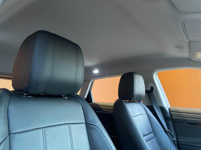 レンジローバーイヴォーク Ｓ　Ｄ２００　ワンオーナー　黒革　シートヒーター　パワーシート　ドライブパック　ナビ　ＣａｒＰｌａｙ　３６０度カメラ　Ｂｌｕｅｔｏｏｔｈ　ＡＣＣ　ＬＫＡ　ブラインドスポット　ＬＥＤヘッドライト　純正２０インチＡＷ（22枚目）