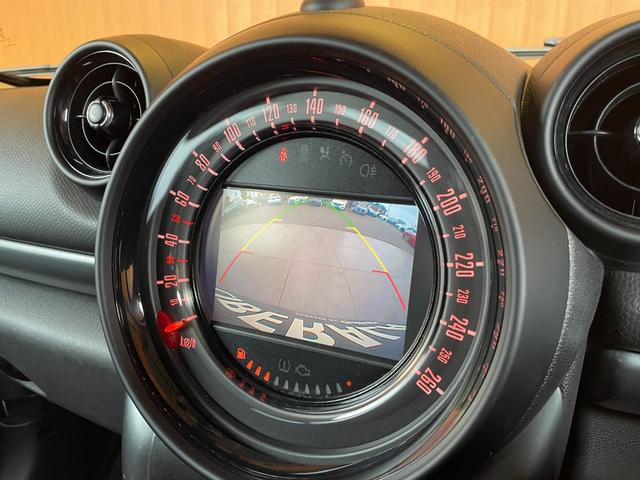 MINI クーパーSD クロスオーバー ナビ TV Bluetooth バックカメラ パドルシフト キーレス ETC 純正17インチブラックホイール HIDブラックヘッドライト オートライト ピアノブラックエクステリア アンビエントライト(5枚目)