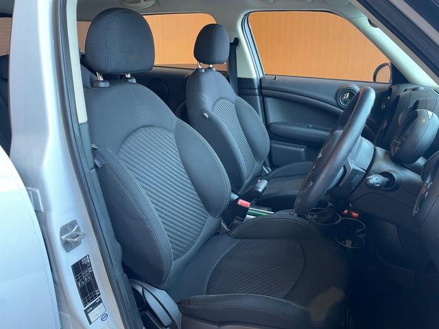 MINI クーパーSD クロスオーバー ナビ TV Bluetooth バックカメラ パドルシフト キーレス ETC 純正17インチブラックホイール HIDブラックヘッドライト オートライト ピアノブラックエクステリア アンビエントライト(24枚目)