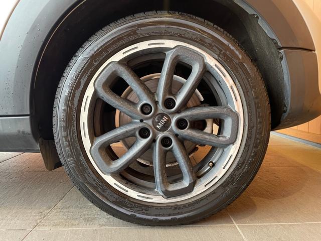 MINI クーパーSD クロスオーバー ナビ TV Bluetooth バックカメラ パドルシフト キーレス ETC 純正17インチブラックホイール HIDブラックヘッドライト オートライト ピアノブラックエクステリア アンビエントライト(35枚目)