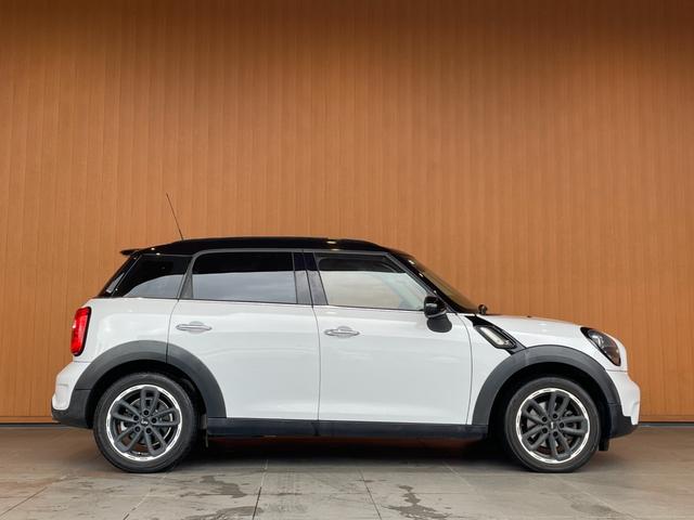 MINI クーパーSD クロスオーバー ナビ TV Bluetooth バックカメラ パドルシフト キーレス ETC 純正17インチブラックホイール HIDブラックヘッドライト オートライト ピアノブラックエクステリア アンビエントライト(42枚目)