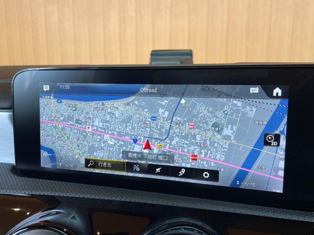 CLAクラス CLA200d AMGライン パナメリカーナグリル サンルーフ 黒赤革シート HUD 360カメラ ナビ TV Bluetooth シートヒーター パワーシート フットトランクオープナー ACC LKA BSM オートハイビーム(4枚目)