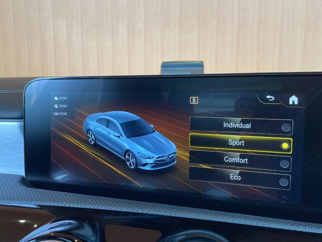 CLAクラス CLA200d AMGライン パナメリカーナグリル サンルーフ 黒赤革シート HUD 360カメラ ナビ TV Bluetooth シートヒーター パワーシート フットトランクオープナー ACC LKA BSM オートハイビーム(9枚目)