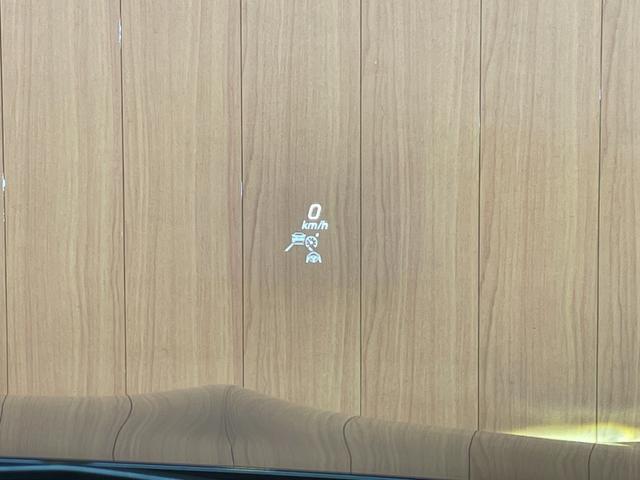 CLAクラス CLA200d AMGライン パナメリカーナグリル サンルーフ 黒赤革シート HUD 360カメラ ナビ TV Bluetooth シートヒーター パワーシート フットトランクオープナー ACC LKA BSM オートハイビーム(18枚目)