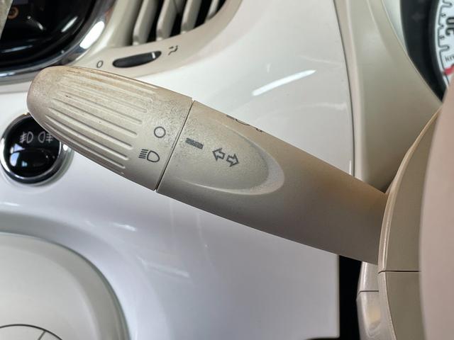 ５００ ツインエア　ラウンジ　社外メモリナビ　バックカメラ　フルセグＴＶ　ＣＤ／ＤＶＤ再生　Ｂｌｕｅｔｏｏｔｈ　ガラスルーフ　ＨＩＤヘッドライト　純正１５インチアルミホイル　アイドリングストップ　ステアリングスイッチ　ＥＴＣ（9枚目）