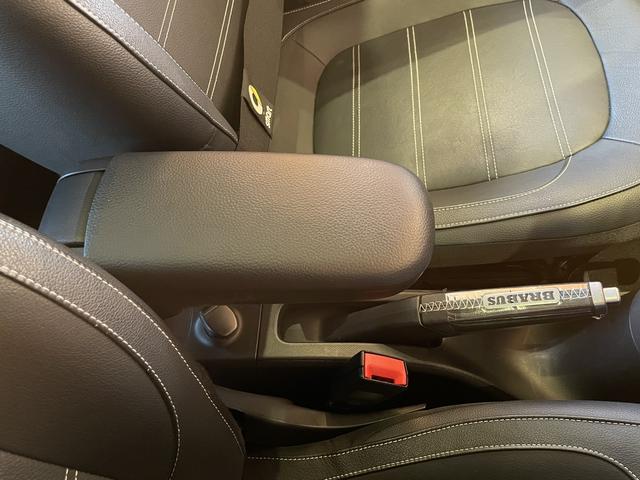 スマートフォーフォー BRABUS スポーツ 社外9インチナビ フルセグTV Bluetooth パノラマガラスルーフ 黒革シート シートヒーター アイドリングストップ コーナーセンサー 衝突被害軽減ブレーキ クルーズコントロール パドルシフト(15枚目)