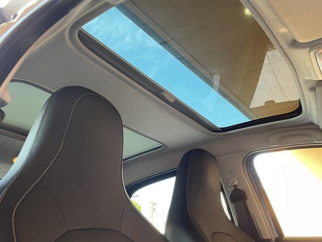 スマートフォーフォー BRABUS スポーツ 社外9インチナビ フルセグTV Bluetooth パノラマガラスルーフ 黒革シート シートヒーター アイドリングストップ コーナーセンサー 衝突被害軽減ブレーキ クルーズコントロール パドルシフト(26枚目)