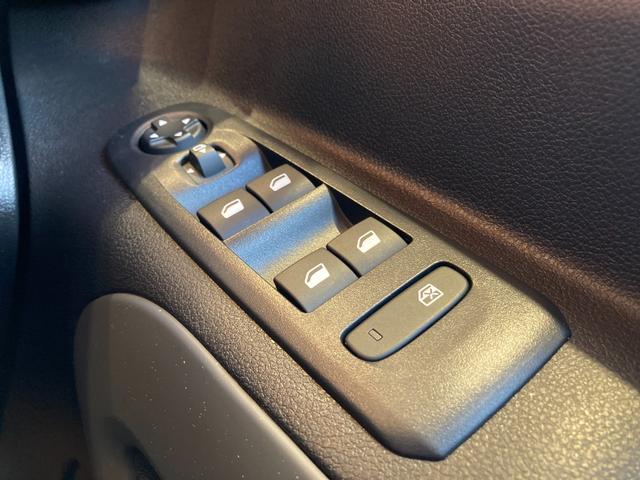 ベルランゴ ロング エディション・ノアール 純正ディスプレイオーディオ CarPlayバックカメラ アダプティブクルーズコントロール ブラインドスポットモニター パドルシフト レーンキープ ETC コーナーセンサー インテリジェントハイビーム(20枚目)