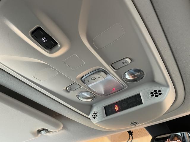 ベルランゴ シャイン ガラスルーフ 純正ディスプレイオーディオ バックカメラ サイドカメラ AppleCarPlay サンブラインド アクティブクルーズコントロール ブラインドスポットアシスト レーンキープ ETC(22枚目)