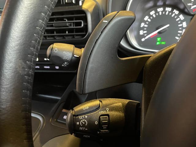 ベルランゴ シャイン　ディスプレイオーディオ　３６０度カメラ　ＡｐｐｌｅＣａｒＰｌａｙ　ガラスルーフ　サンブラインド　アクティブクルーズコントロール　ブラインドスポットアシスト　レーンキープアシスト　ＥＴＣ　Ａハイビーム（9枚目）