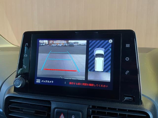 ベルランゴ シャイン　ディスプレイオーディオ　３６０度カメラ　ＡｐｐｌｅＣａｒＰｌａｙ　ガラスルーフ　サンブラインド　アクティブクルーズコントロール　ブラインドスポットアシスト　レーンキープアシスト　ＥＴＣ　Ａハイビーム（13枚目）