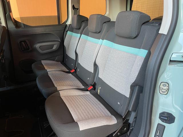 ベルランゴ シャイン　ディスプレイオーディオ　３６０度カメラ　ＡｐｐｌｅＣａｒＰｌａｙ　ガラスルーフ　サンブラインド　アクティブクルーズコントロール　ブラインドスポットアシスト　レーンキープアシスト　ＥＴＣ　Ａハイビーム（34枚目）