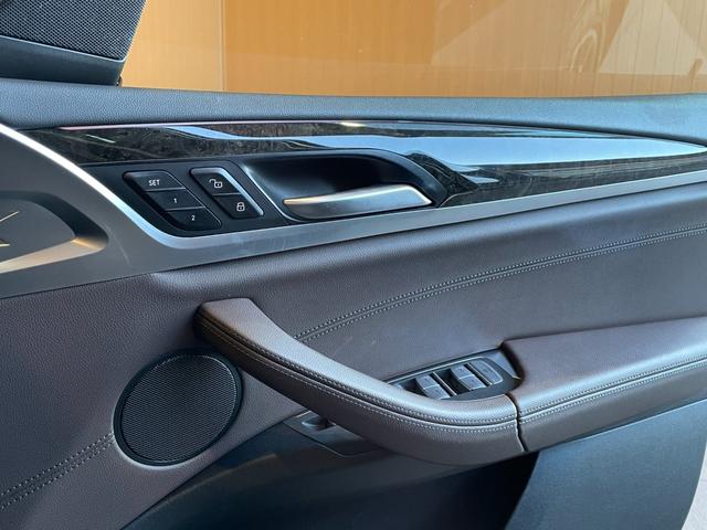 Ｘ４ ｘＤｒｉｖｅ　２０ｄ　Ｍスポーツ　サンフール　茶革　純正２０ｉｎＡＷ　ナビ　ＴＶ　３６０カメラ　カープレイ　インテリジェントセーフティ　ＡＣＣ　ＬＫＡ　ＢＳＭ　ハンズフリーテールゲート　アダプティブＬＥＤ　ヘッドアップディスプレイ（25枚目）