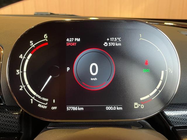 MINI クーパーD クラブマン クラシック・トリム ナビ バックカメラ コンフォートアクセス フットトランクオープナー インテリジェントセーフティ クルーズコントロール LKA LEDヘッドライト アンビエントライト ETC 純正17インチブラックAW(5枚目)