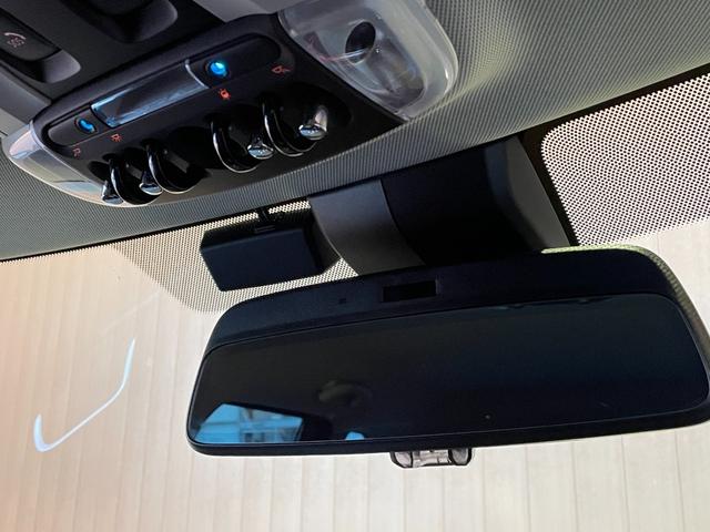 MINI クーパーD クラブマン クラシック・トリム ナビ バックカメラ コンフォートアクセス フットトランクオープナー インテリジェントセーフティ クルーズコントロール LKA LEDヘッドライト アンビエントライト ETC 純正17インチブラックAW(24枚目)