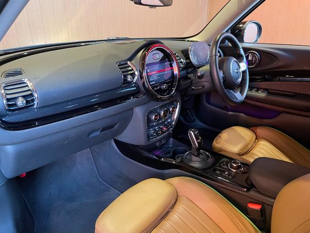 MINI クーパーD クラブマン クラシック・トリム ナビ バックカメラ コンフォートアクセス フットトランクオープナー インテリジェントセーフティ クルーズコントロール LKA LEDヘッドライト アンビエントライト ETC 純正17インチブラックAW(30枚目)