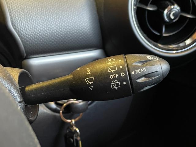 ＬＩＢＥＲＡＬＡではガリバーグループのネットワークを駆使し、全国から選りすぐりのプレミアムカーだけをご用意してお客様のご来店をお待ちしております。