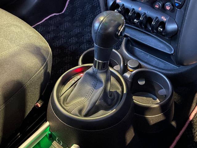 ＬＩＢＥＲＡＬＡのブックディレクションは、ＢＡＣＨ幅　允孝（はば　よしたか）監修による自由で知的な生活をテーマにセレクトしたものです。あなたにぴったりな少しハイセンスな図書館に遊びにいらしてください。