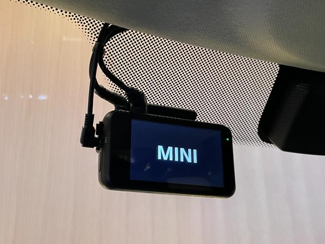 ＬＩＢＥＲＡＬＡではまず最初にコレクションボックスからお好みのコーヒーをお選びいただきます。お選びいただいたコーヒーにあわせて、担当のコーディネーターがプレミアムカーを提案いたします。