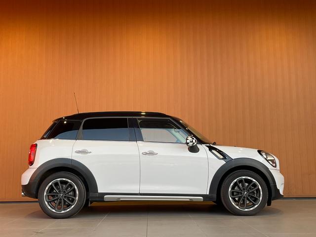 国道沿いに関わらず、大型ショッピングモール内の出店も展開しております。