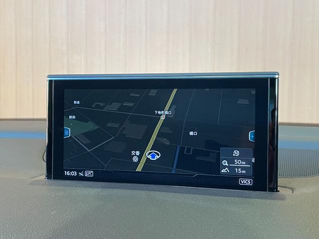 Ｑ７ ４５ＴＦＳＩクワトロ　Ｓラインパッケージ　ワンオーナー　純正ナビ　３６０度カメラ　フルセグＴＶ　７シーターパッケージ　ＡＣＣ　サイドアシスト　アクティブレーンアシスト　パワーバックドア　黒革シート　シートヒーター（15枚目）
