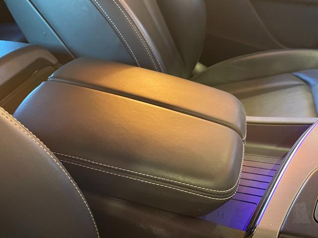 Ｑ７ ４５ＴＦＳＩクワトロ　Ｓラインパッケージ　ワンオーナー　純正ナビ　３６０度カメラ　フルセグＴＶ　７シーターパッケージ　ＡＣＣ　サイドアシスト　アクティブレーンアシスト　パワーバックドア　黒革シート　シートヒーター（20枚目）