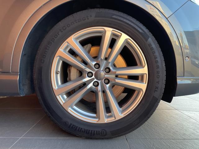 Ｑ７ ４５ＴＦＳＩクワトロ　Ｓラインパッケージ　ワンオーナー　純正ナビ　３６０度カメラ　フルセグＴＶ　７シーターパッケージ　ＡＣＣ　サイドアシスト　アクティブレーンアシスト　パワーバックドア　黒革シート　シートヒーター（41枚目）