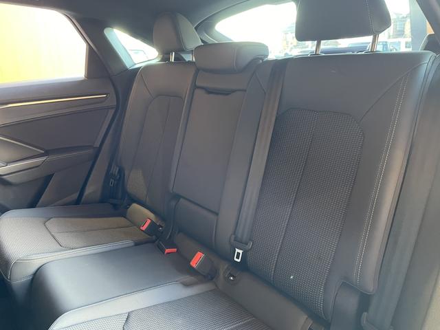 Ｑ３スポーツバック ３５ＴＤＩクワトロ　Ｓライン　ワンオーナー　純正ナビ　３６０度カメラ　ＡｐｐｌｅＣａｒＰｌａｙ　Ｂｌｕｅｔｏｏｔｈ　ベーシックＰＫＧ　アシスタンスＰＫＧ　テクノロジーＰＫＧ　ＡＣＣ　サイドアシスト　バーチャルコックピット（31枚目）