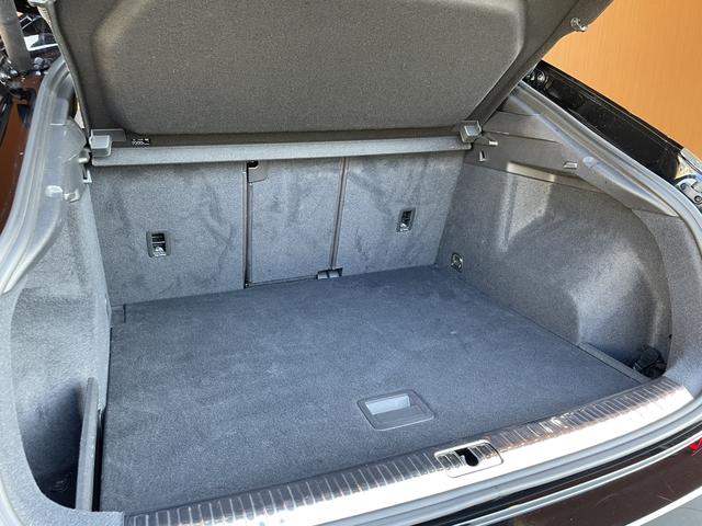 Ｑ３スポーツバック ３５ＴＤＩクワトロ　Ｓライン　ワンオーナー　純正ナビ　３６０度カメラ　ＡｐｐｌｅＣａｒＰｌａｙ　Ｂｌｕｅｔｏｏｔｈ　ベーシックＰＫＧ　アシスタンスＰＫＧ　テクノロジーＰＫＧ　ＡＣＣ　サイドアシスト　バーチャルコックピット（33枚目）