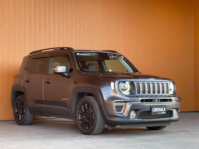 ジープ・レネゲード リミテッド　サンルーフ　黒革シートシートヒーター　パワーシート　ステアリングヒーター　ナビ　フルセグＴＶ　バックカメラ　Ｂｌｕｅｔｏｏｔｈ　レーンキープ　ブラインドスポット　ＬＥＤヘッドライト　純正１７インチＡＷ（47枚目）