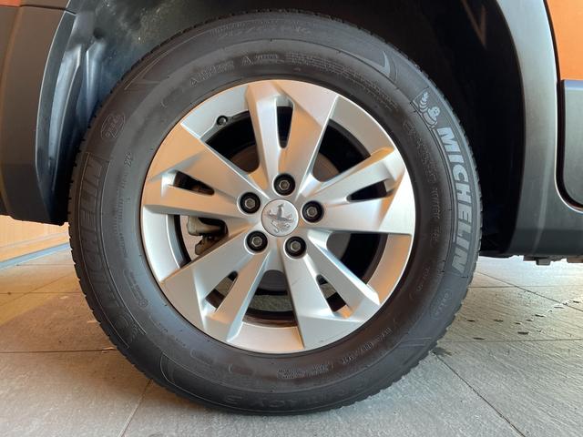 リフター アリュール　純正ディスプレイオーディオ　バックカメラ　ＡｐｐｌｅＣａｒＰｌａｙ　アクティブクルーズコントロール　ブラインドスポットアシスト　レーンキープアシスト　パドルシフト　ルーフレール　純正１６インチアルミ（36枚目）