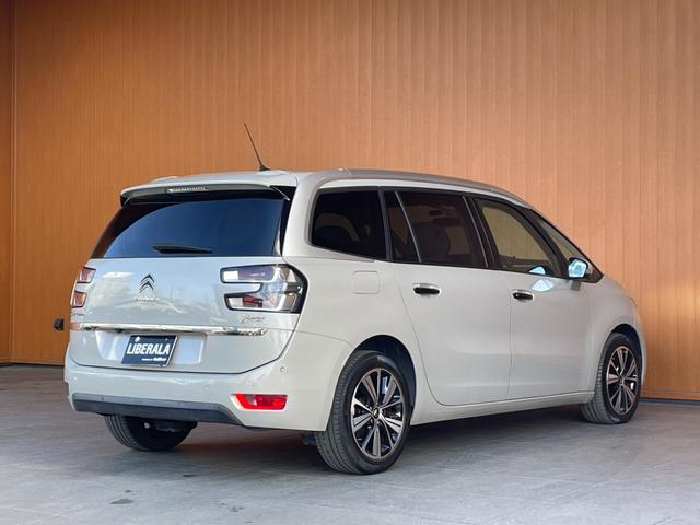 グランドＣ４ ピカソ シャイン　ブルーＨＤｉ　純正ナビ　フルセグＴＶ　３６０度カメラ　コンビレザーシート　シートヒーター　パノラミックガラスルーフ　ハンズフリーテールゲート　ＡｐｐｌｅＣａｒＰｌａｙ　ＡＣＣ　ＬＫＡ　ＢＳＭ　純正１７インチアルミ（49枚目）