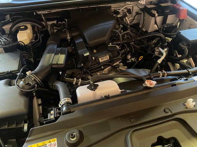 ���ʂȃN���}��I�Ԃ��߂��ґ�ȋ�Ԃ����p�ӁB�������Ɨ�����������ԂŃR�[�q�[�����݂Ȃ���ԑI�т����y���݂��������B