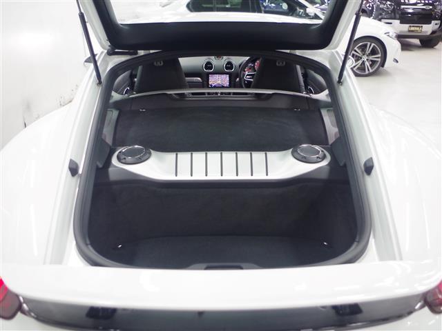 ７１８ケイマン ７１８ケイマンＳ　純正ナビ　ドラレコ　クルコン　ＥＴＣ　ワンオーナー　スポーツクロノパッケージ　ハーフレザーシート　２０インチアルミ　エアバッグ　パワーステアリング　パワーウィンドウ　革巻きステアリング　禁煙車（13枚目）