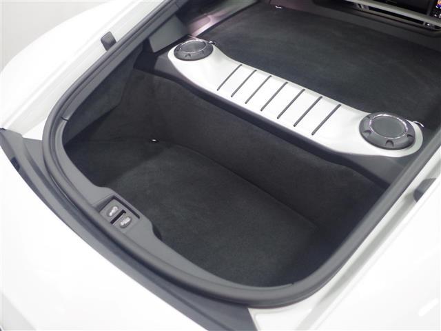 ７１８ケイマン ７１８ケイマンＳ　純正ナビ　ドラレコ　クルコン　ＥＴＣ　ワンオーナー　スポーツクロノパッケージ　ハーフレザーシート　２０インチアルミ　エアバッグ　パワーステアリング　パワーウィンドウ　革巻きステアリング　禁煙車（14枚目）